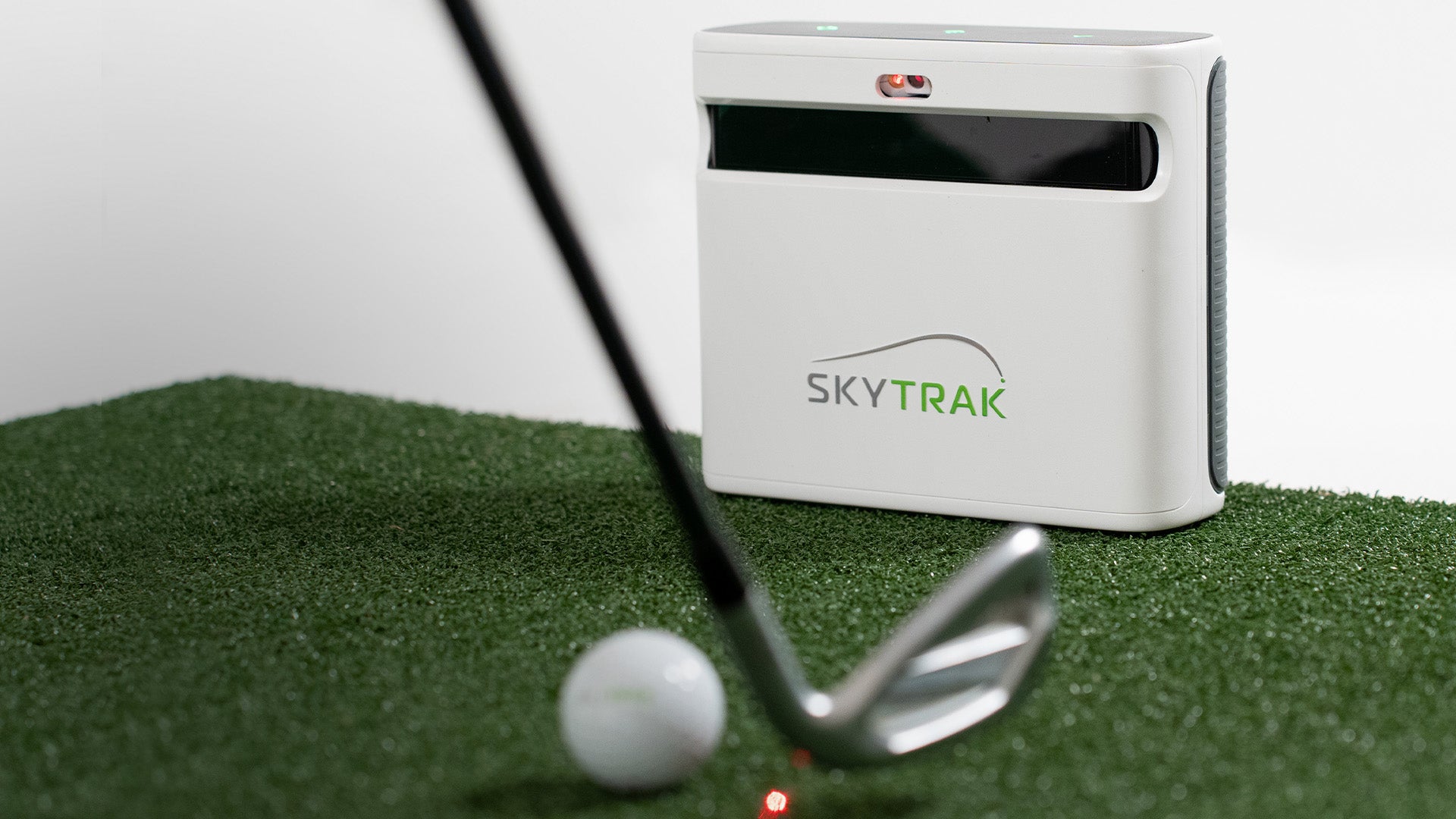 SKYTRAK Golf | The #1 Home Golf Simulator and Launch Monitor