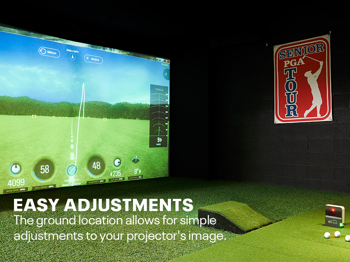 SKYTRAK floor case demonstrating its easyadjustable setup for secure projector storage and an enhanced golf experience