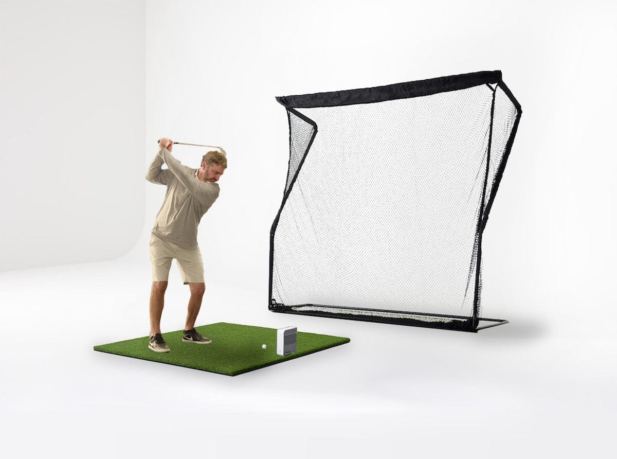 TestSKYTRAK Golf Simulator Studio